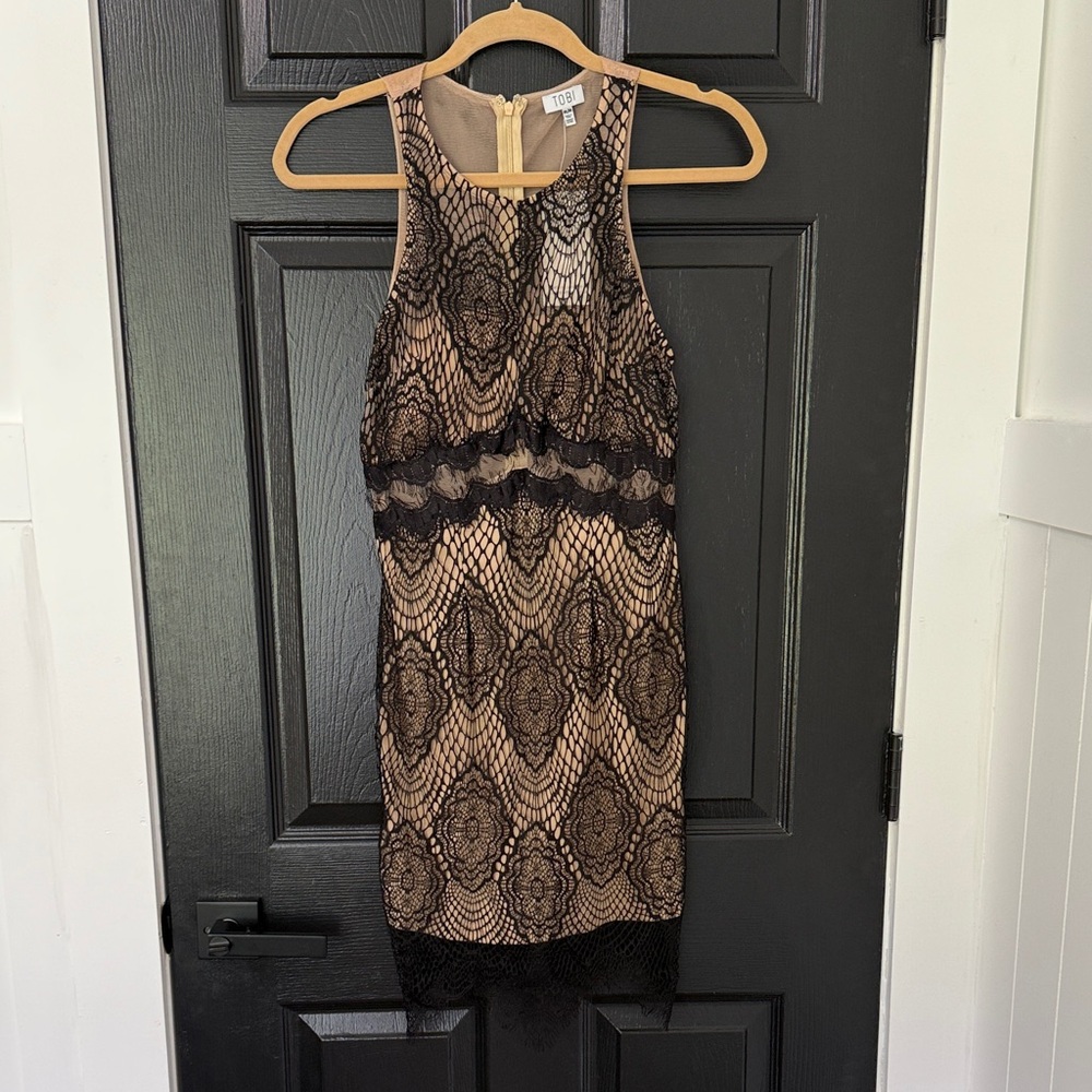 Tobi Black and Cream Lace Backless Dress